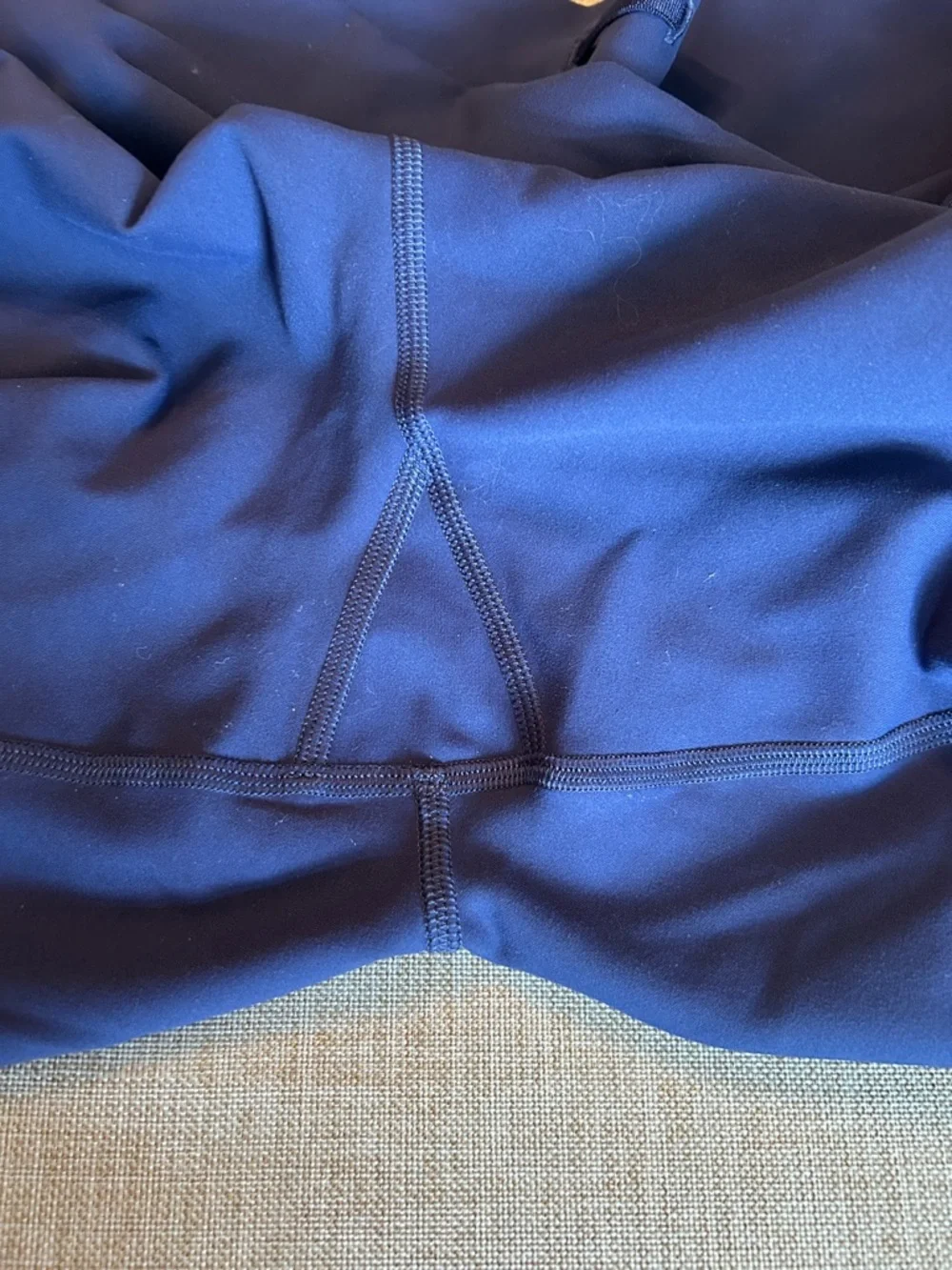 lululemon Wunder Train High-Rise Tight 25" size 18 - Picture 6 of 6